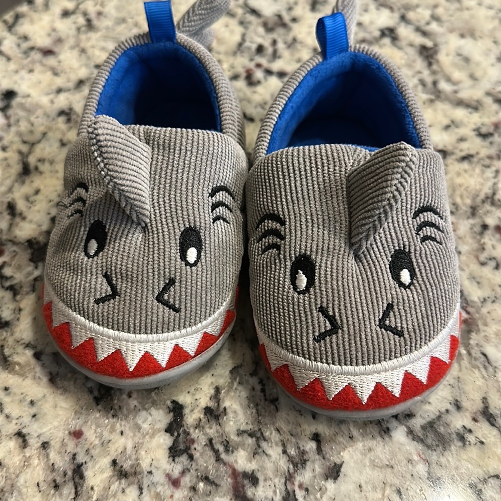 5c shoes/slippers